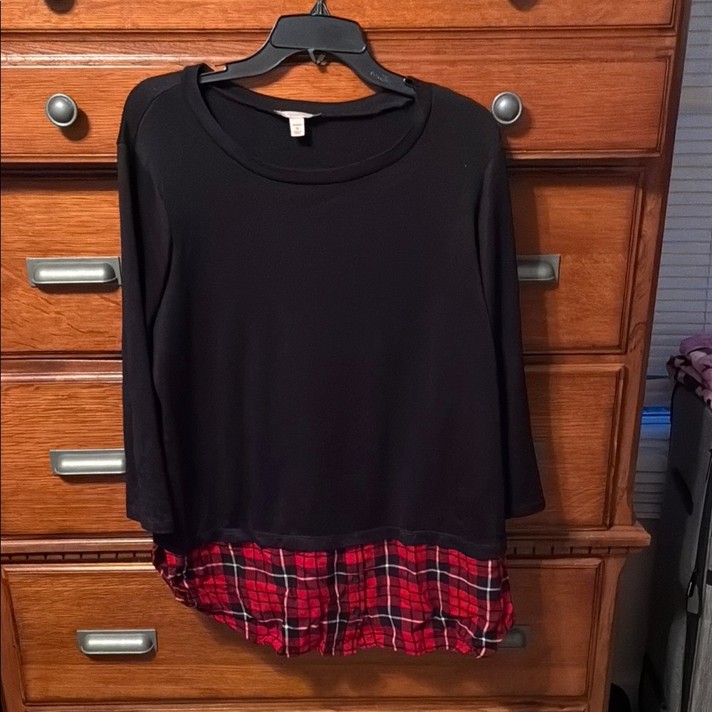 Plaid Hem Black Top